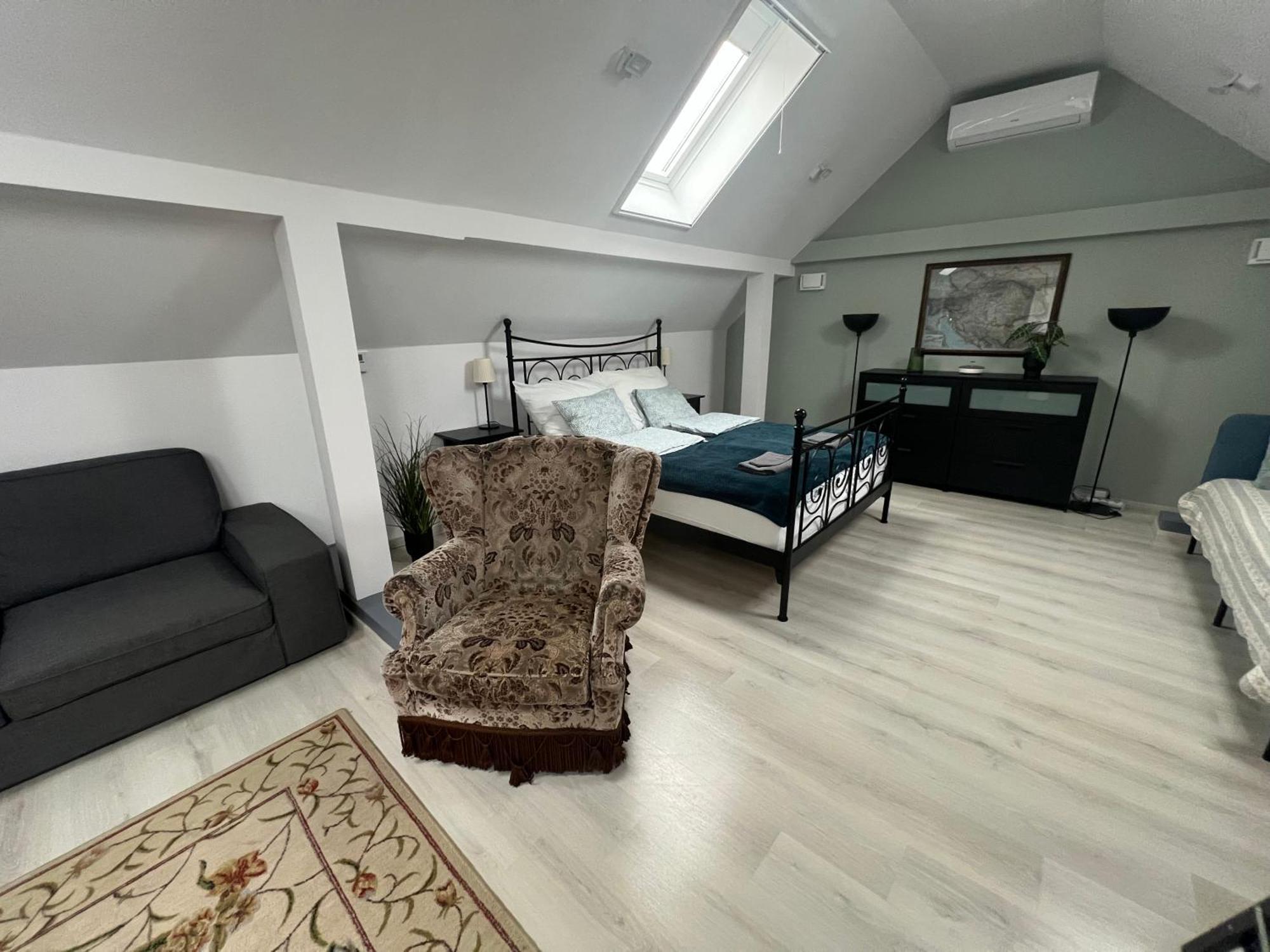 Апартаменты Buekkoes Apartman Сентендре Экстерьер фото